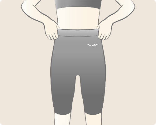 素肌の上にスパッツをはく