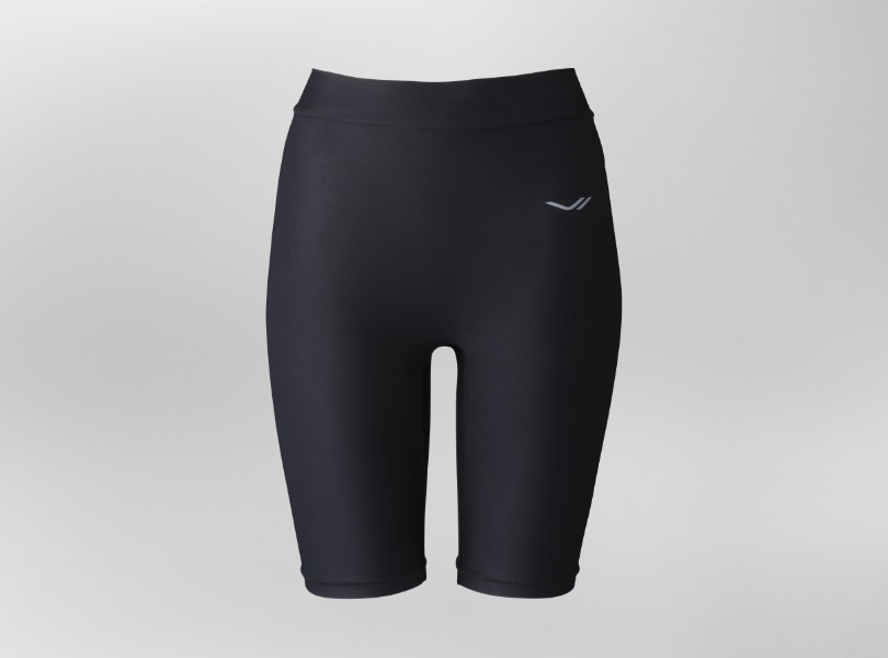 付属スパッツで衛生面をサポート