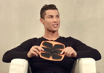 Cristiano Ronaldo + 腹筋を集中的に鍛えるSIXPAD Abs Fit